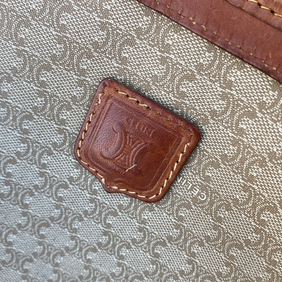 Celine coated canvas clutch monogram tan E - Picture 4 of 9